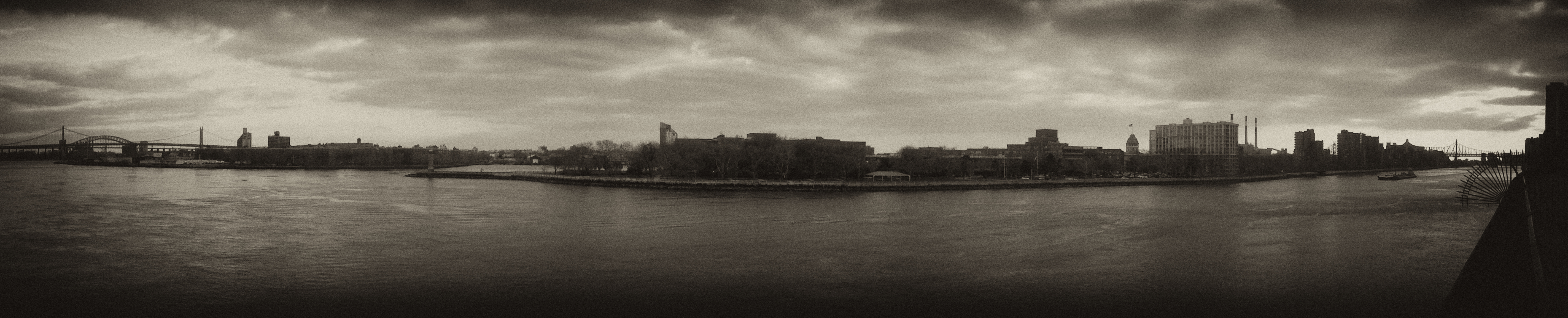 East River Pano